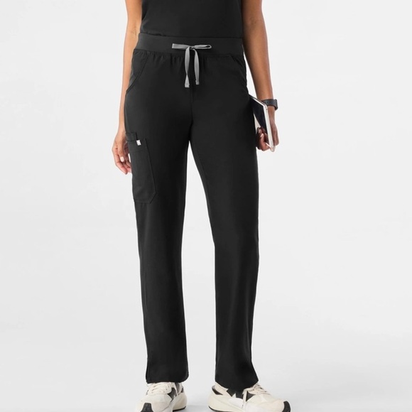 Figs Pants - FIGS Technical Collection Kade Cargo Scrub Pants Black XXL Straight-Leg